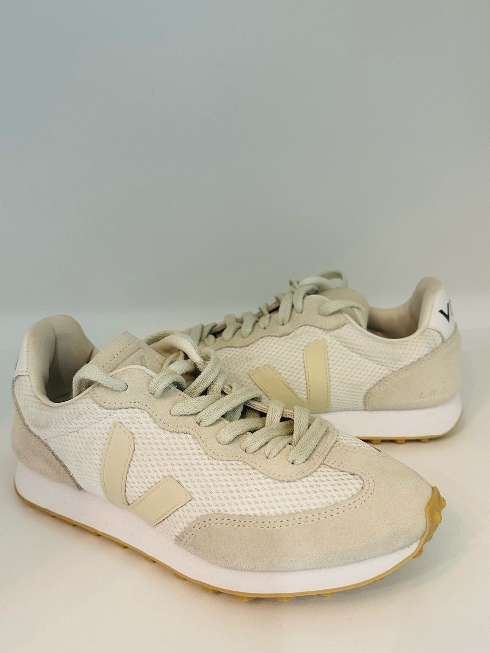 Women's Veja Rio Branco Low Top Sneakers Sz 7